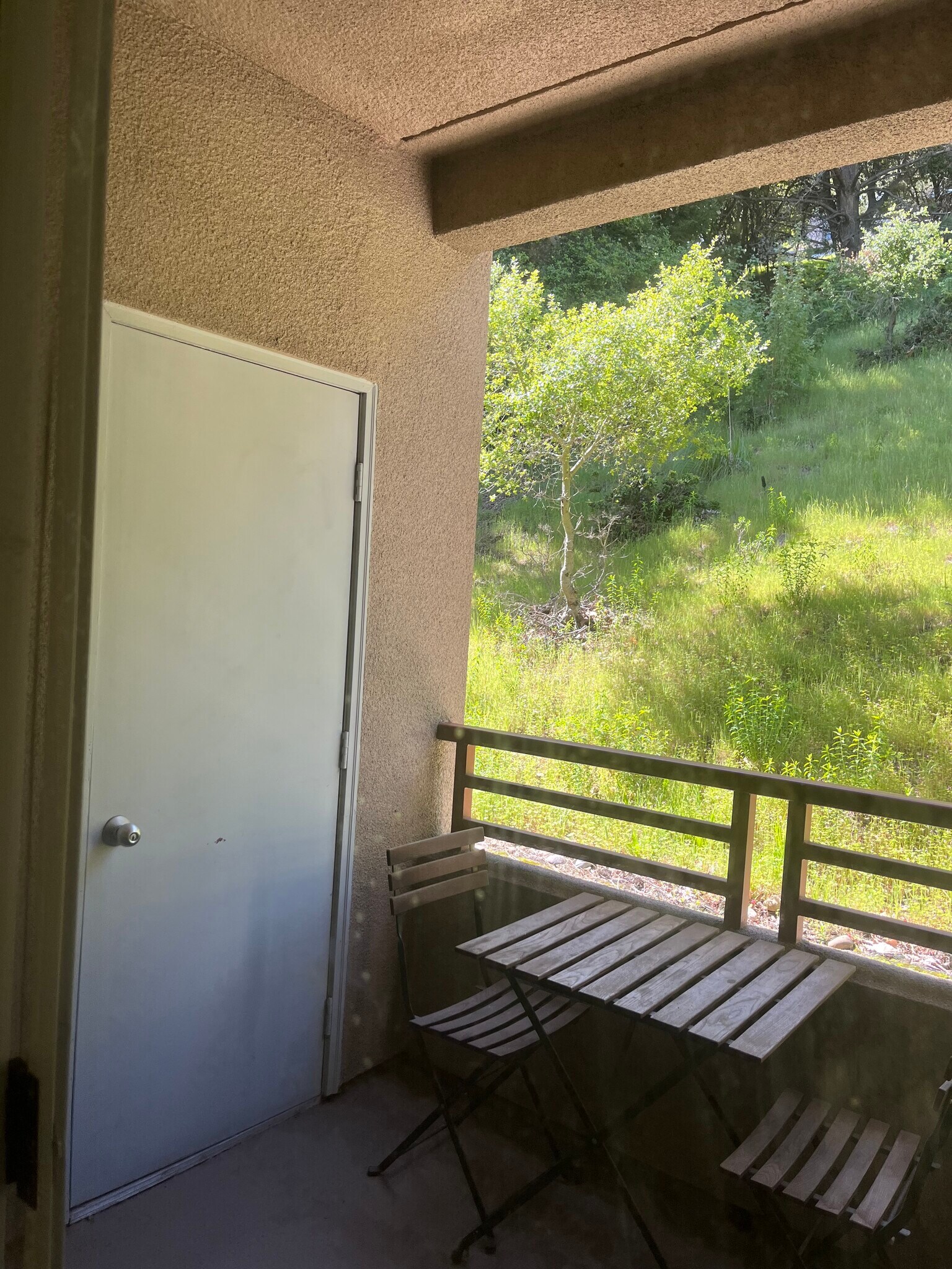Balcony - 280 Caldecott Ln