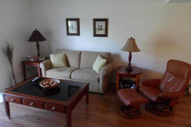 Building Photo - 18081 SE Country Club Dr