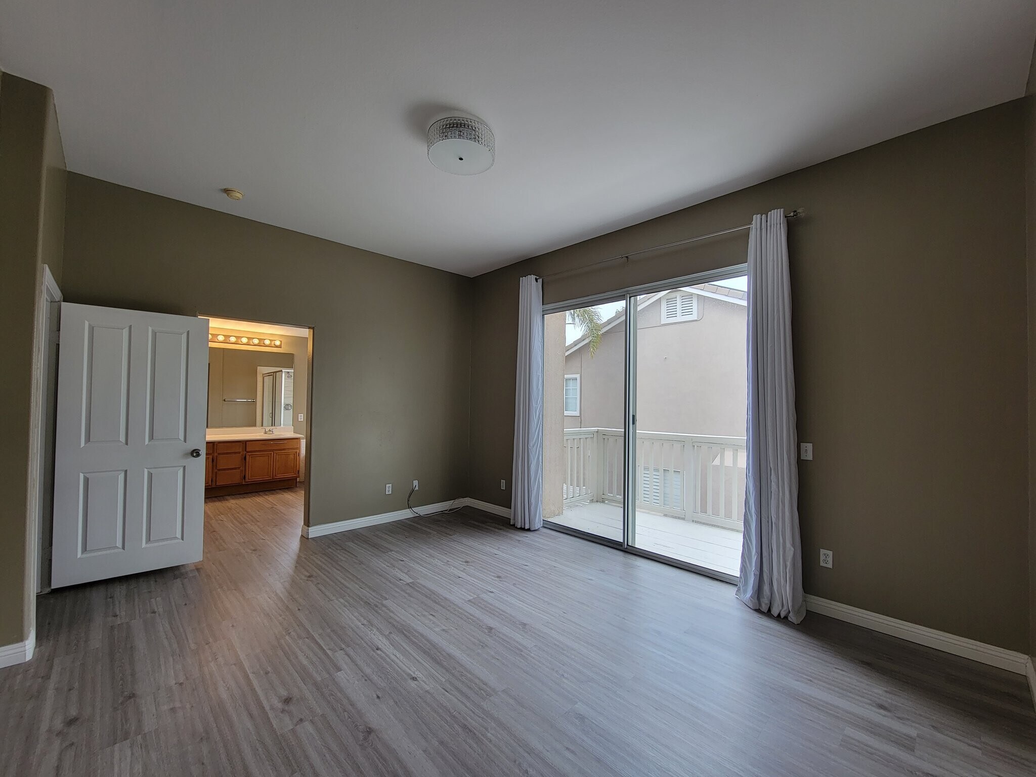 Building Photo - 16241 El Dorado Ct