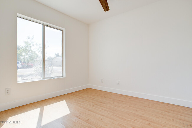 Building Photo - 4810 S Beck Ave