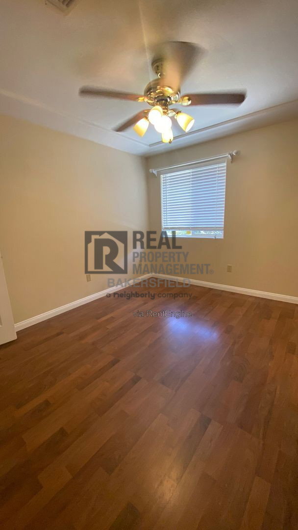 Building Photo - 10916 Stony Point Dr
