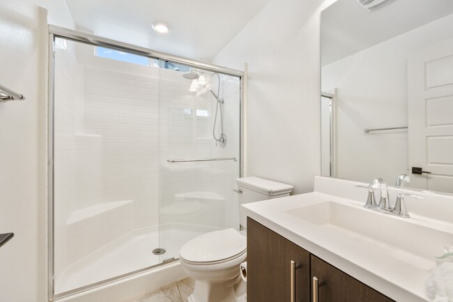 Building Photo - Modern 3-Bedroom Condo in Prime Azusa Loca...