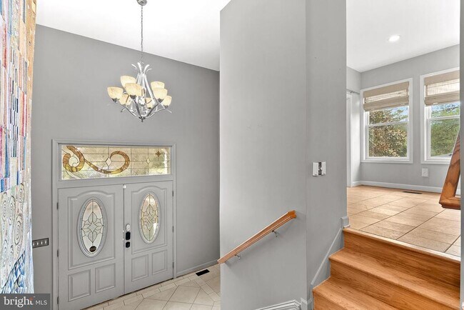 Building Photo - 19451 Youngs Cliff Rd