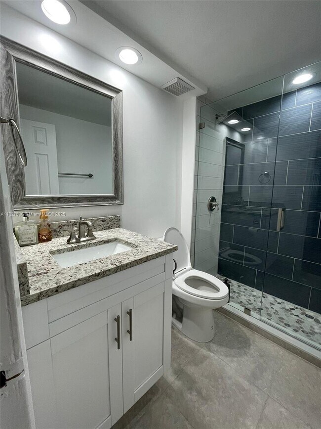 Building Photo - 2451 Brickell Ave