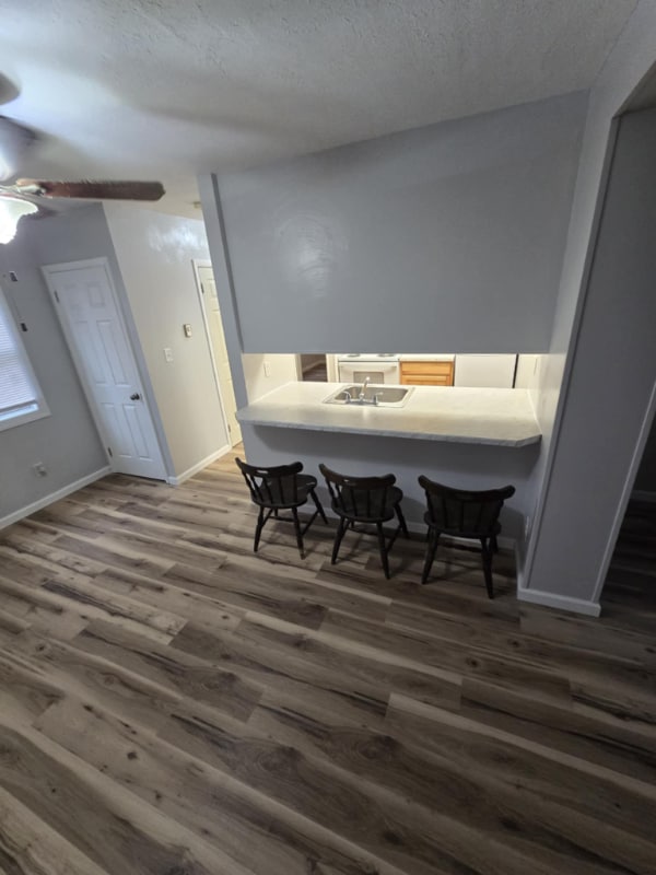 Building Photo - 711 S 6th St