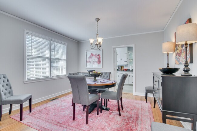 Building Photo - 2631 Oakland Ave