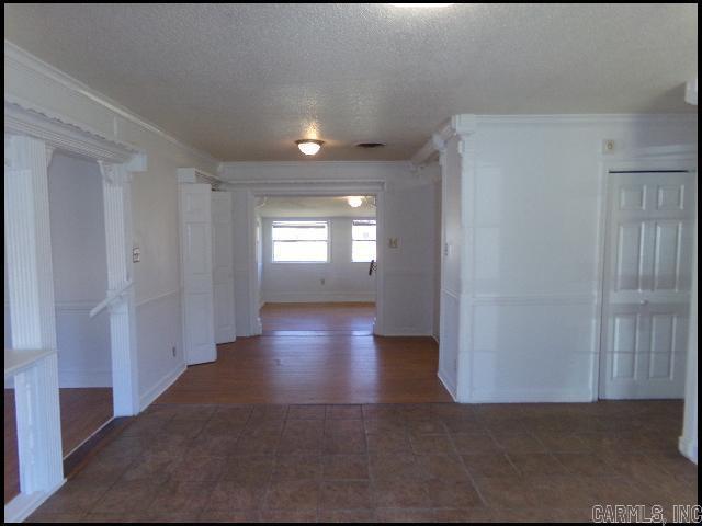 Building Photo - 6 Duval Cir