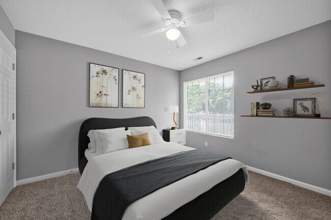 Building Photo - Chinaberry Commons Apartments