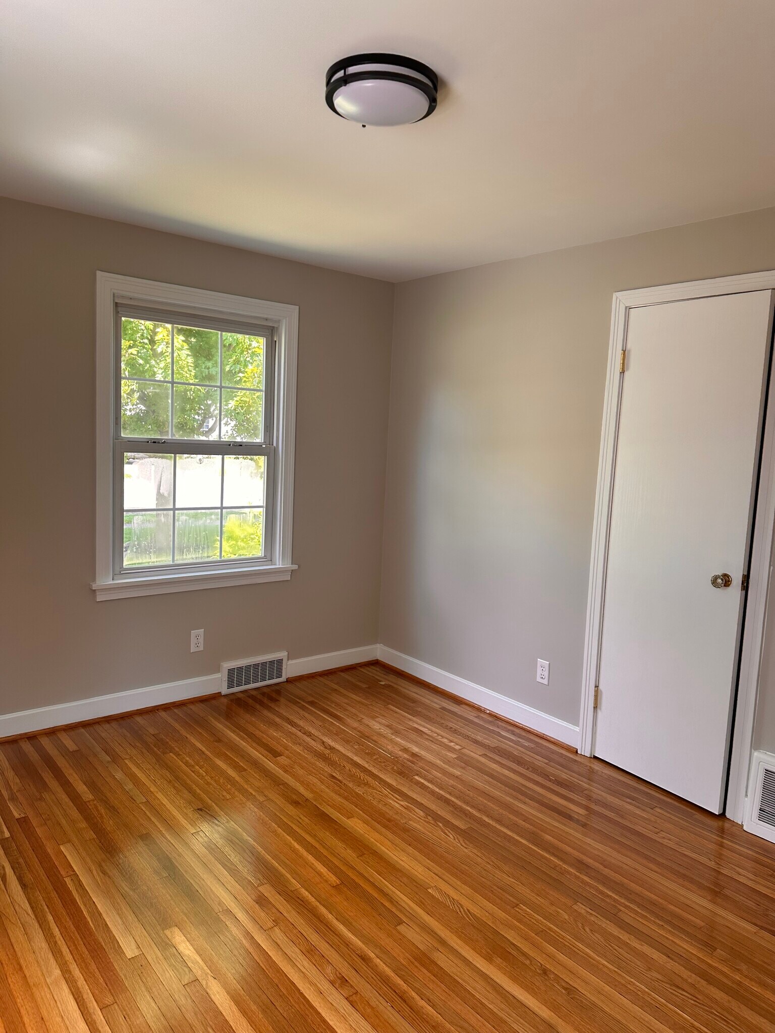 Third Bedroom - 129 Charlotte Ave