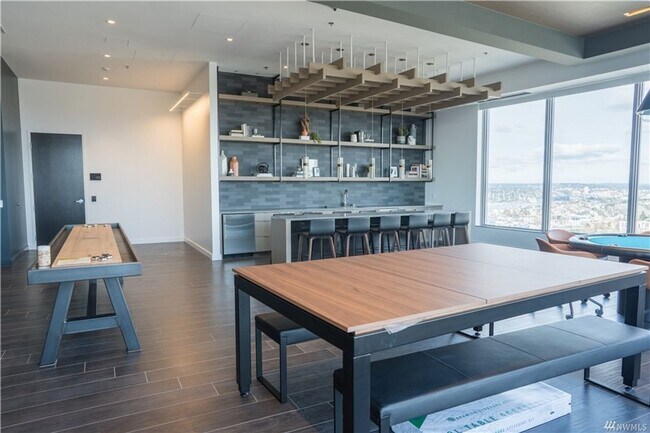 Building Photo - 1Bd/1Ba Seattle Condo