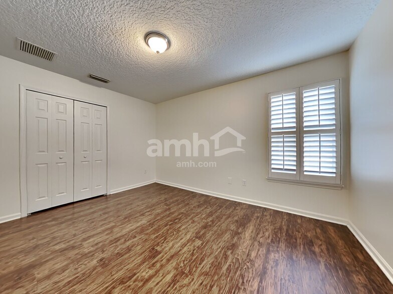 Building Photo - 96024 Sunfish Ln