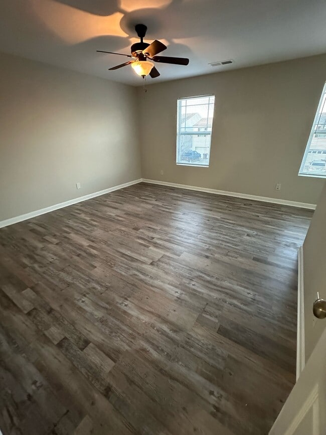 Building Photo - 16812 Wellhouse Dr