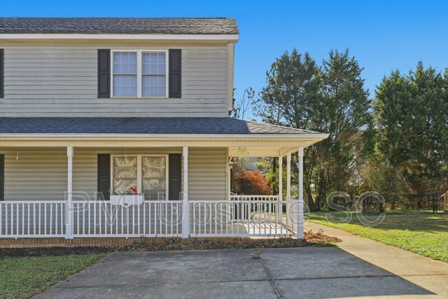 Building Photo - 110 Cypress Run