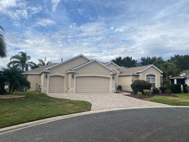 Building Photo - SEASONAL RENTAL. Large 4 Bed + 4 1/2 Baths Home, w/Views of the Jacaranda Golf Course and Lake in...