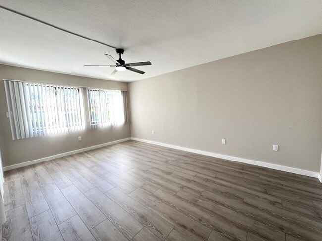 Building Photo - 5212 Lake Village Dr