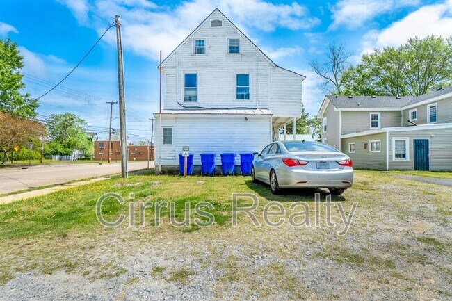 Building Photo - 133 North St