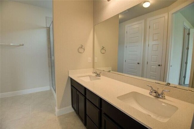 Building Photo - 344 Gaida Loop, Georgetown, Texas 78628
