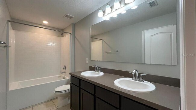 Building Photo - 4805 Coral Castle Dr.