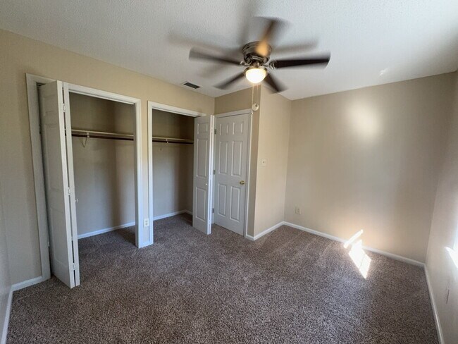Building Photo - Stunning 3 Bed, 2.5 Bath Home with 1536 Sq Ft in Jacksonville, NC!