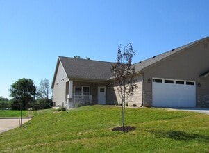 Building Photo - 4007 Creek Hill Dr