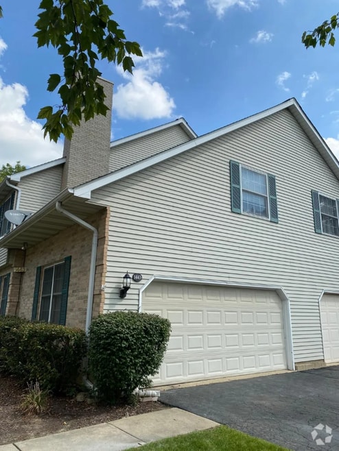 Building Photo - 1443 Laurel Oaks Dr