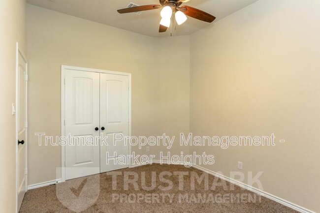 Building Photo - 5610 Fenton Ln