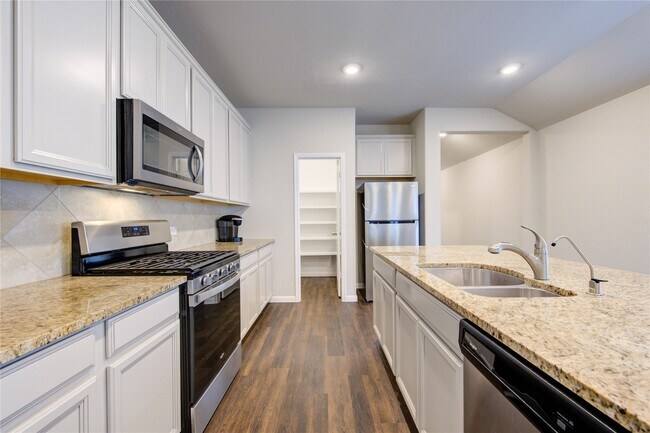 Building Photo - 21414 Hawthorn Harvest Cir