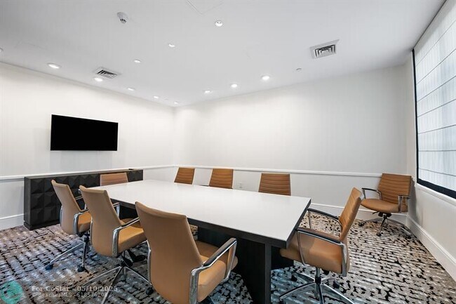 Building Photo - 600 W Las Olas Blvd
