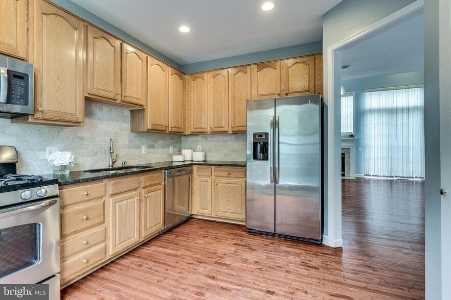 Building Photo - 6034 Ricketts Walk