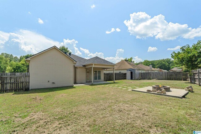 Building Photo - 992 Meriweather Dr