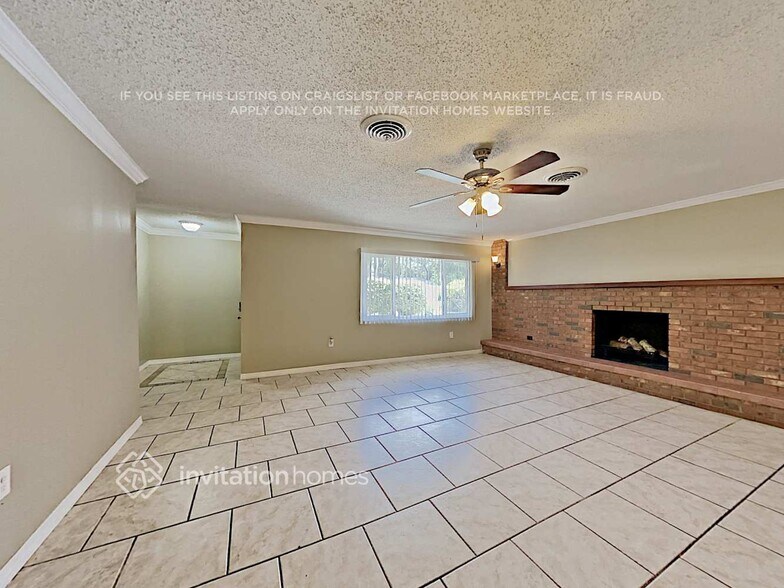 Building Photo - 4836 Barcelona Ave