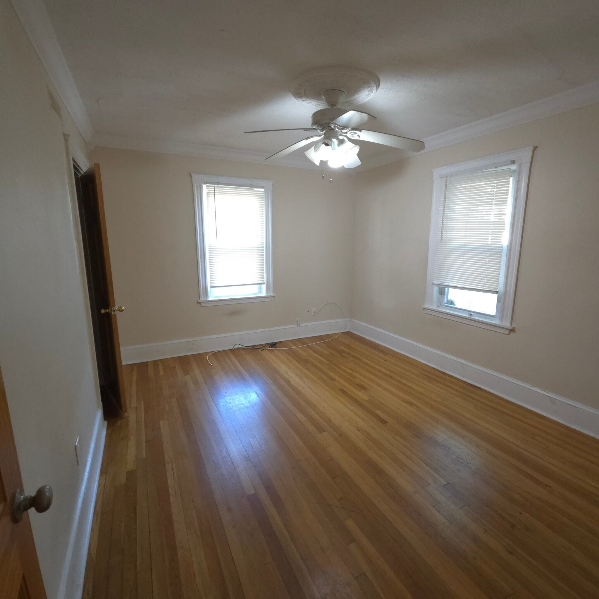 Building Photo - 10 Alcott Park