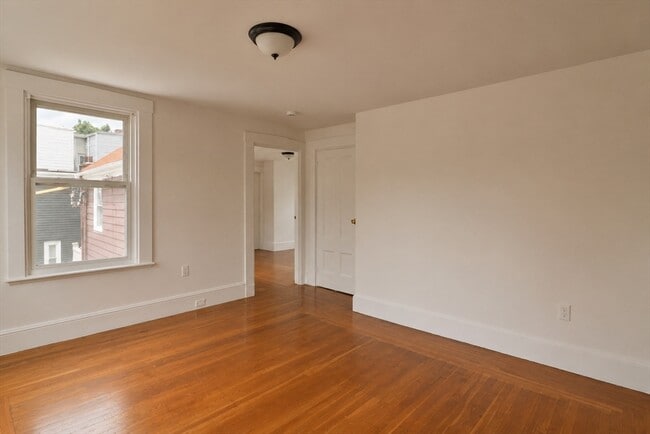 Building Photo - 23 Mt Vernon St