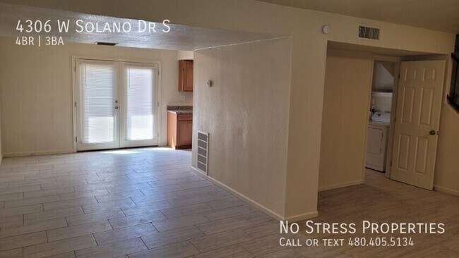 Building Photo - 4306 W Solano Dr S