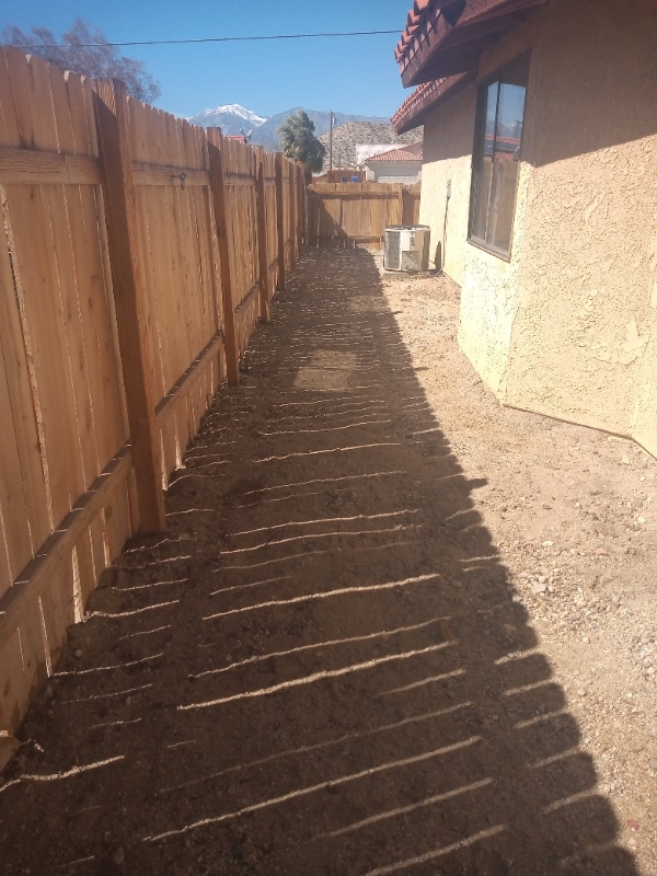 Building Photo - 9591 Palm Dr