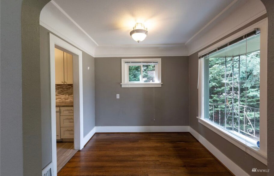 Building Photo - 1111 N 76th St