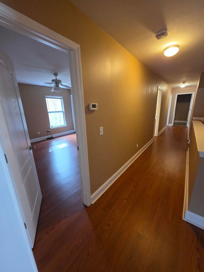 Building Photo - 9 Haven Point