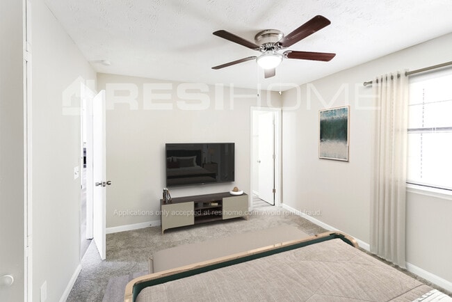 Building Photo - 2124 Mallard Way