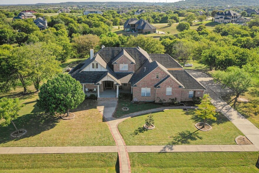 Building Photo - 811 Mallard Pointe Dr