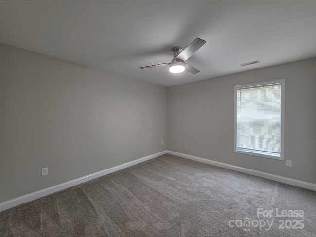 Building Photo - 420 Balfour Dr