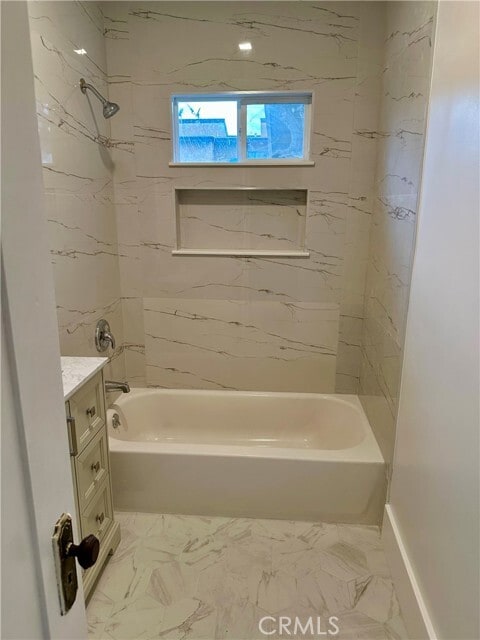 Building Photo - 342 E 8th St