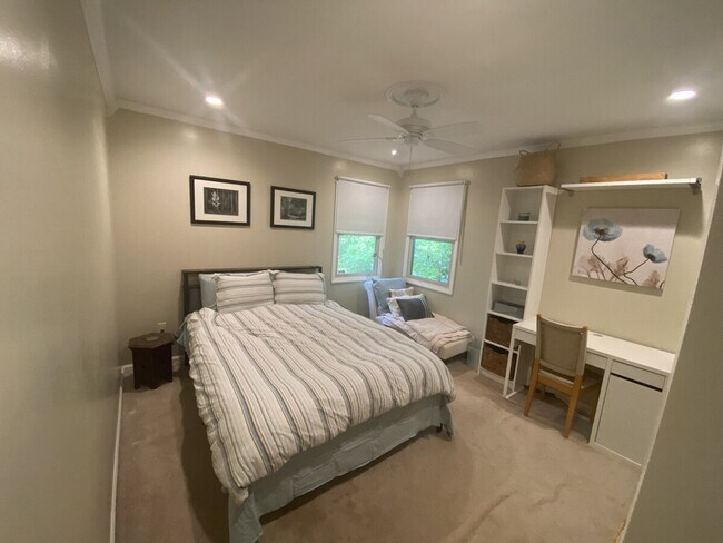 Building Photo - 6 Hunters Ridge Dr