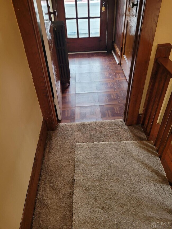 Building Photo - 27 John St