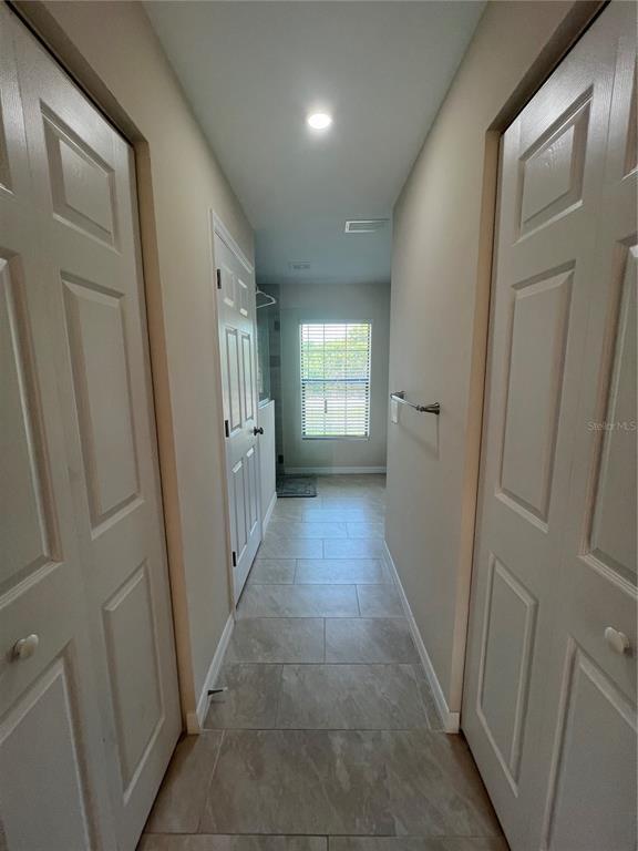 Building Photo - 212 Day Break Cir