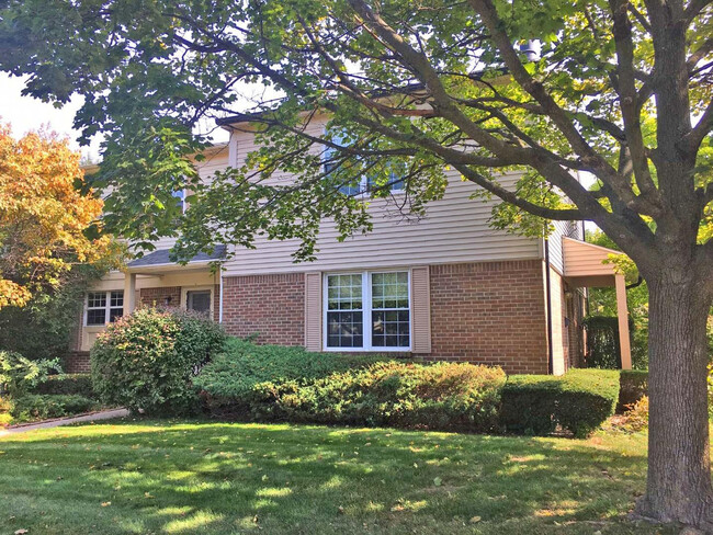 Primary Photo - 3502 Burbank Dr