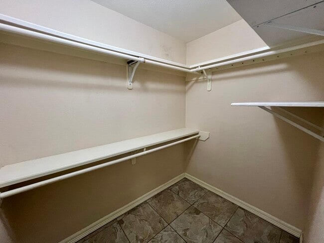 Building Photo - 3322 Adams Landing Ave