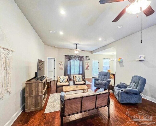 Building Photo - 8881 Bellawood Cir