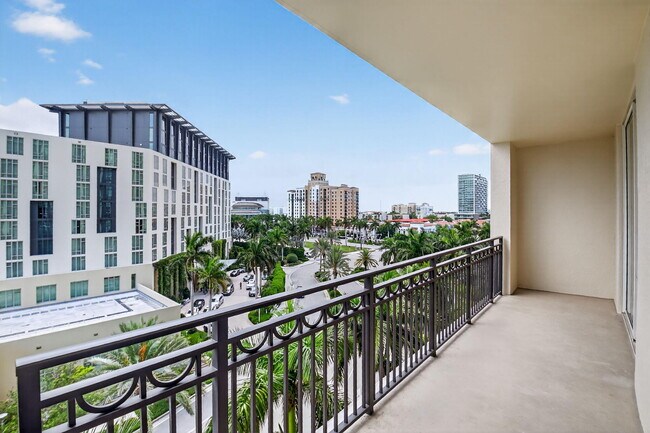 Building Photo - 550 Okeechobee Blvd