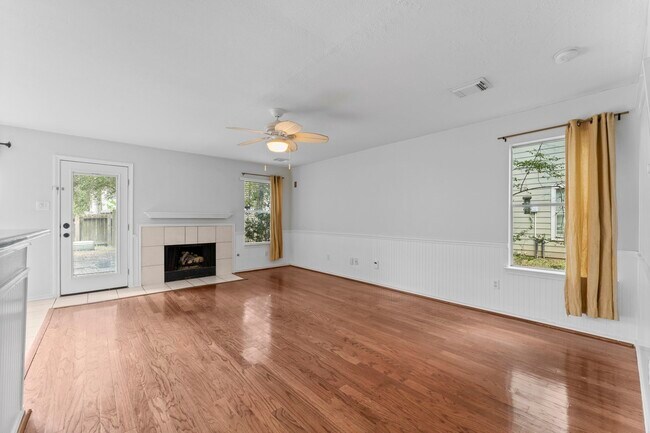 Building Photo - 15 Timberstar St