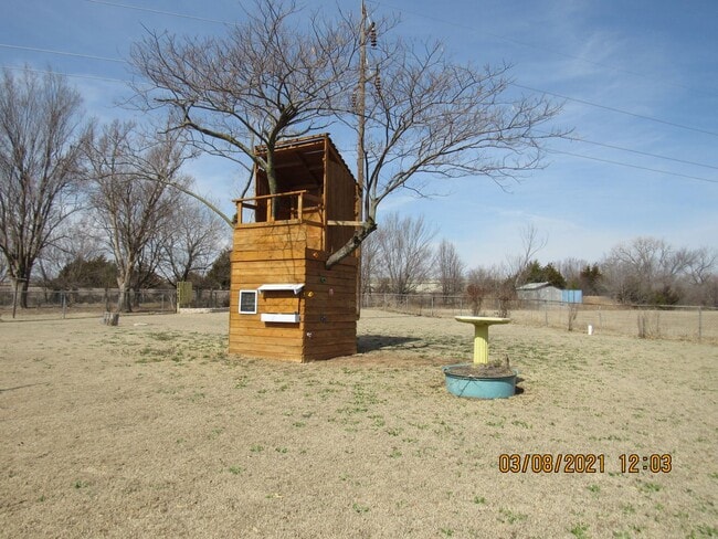 Building Photo - MOVE IN SPECIAL: $200 OFF OF THE FIRST MONTH'S RENT!